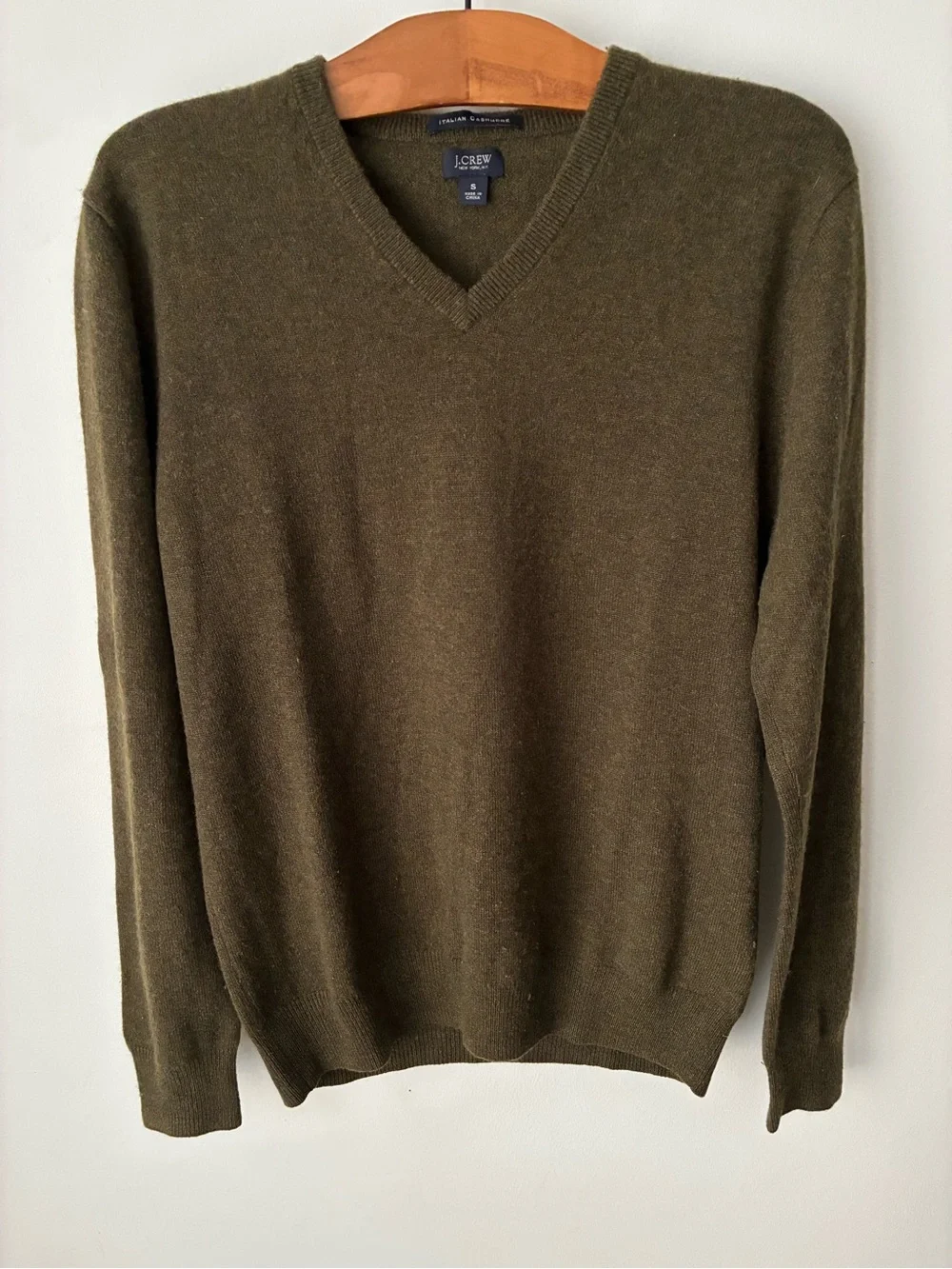 J. Crew Sweater Men's Small Italian Cashmere V-Neck in Olive Green 100% Cashmere